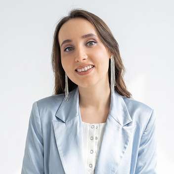 Ангелина Белоусова